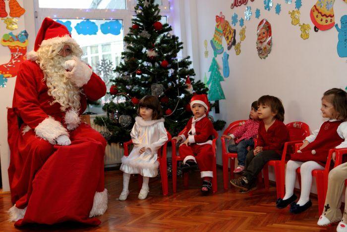 C&acirc;t costă să &icirc;nchiriezi un Moș Crăciun acasă, la grădiniță, școală sau la firmă