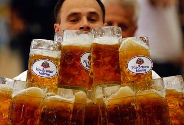 Domnilor, aceasta este cea mai tare veste! Un studiu făcut &icirc;n Rom&acirc;nia arată că berea te ajută să te recuperezi după efort