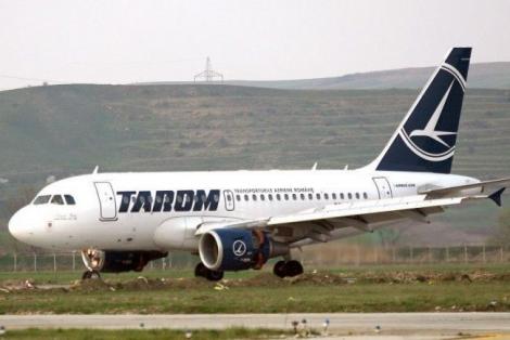 Un avion Tarom a plecat din București cu destinația Iași, dar și-a abandonat pasagerii în Suceava. Însoțitorul de bord ar fi mirosit a alcool pe durata cursei