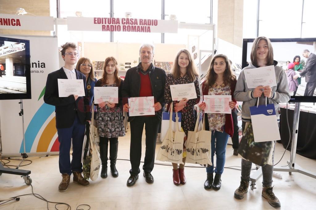 Modul excepțional prin care o profesoară din Rom&acirc;nia reușește să &icirc;și facă elevii olimpici naționali și doctori de renume. Ce metode aplică