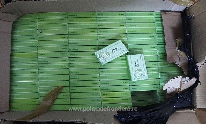 Curier bulgar, prins la vamă cu peste o sută de mii de medicamente dopante. Cui trebuia să le livreze