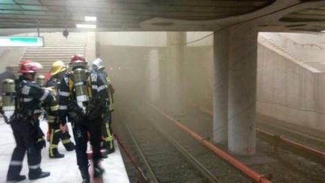 Un nou incident la Metrou! Zeci de călători au fost evacuați. Circulația pe Magistrala 1 se desfășoară cu dificultate