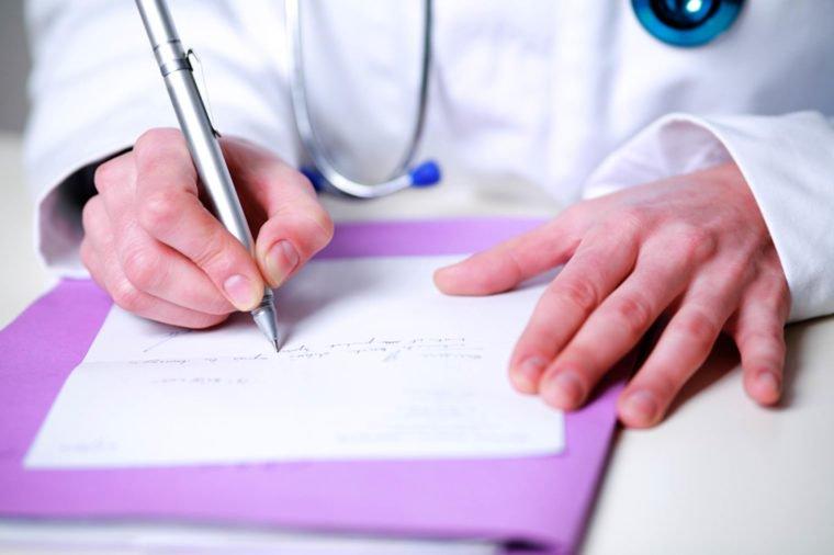 Alt medic fals, descoperit &icirc;n Călărași! Ce pățesc oamenii &icirc;n cabinet