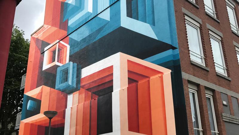 Un artist olandez dă o nouă față clădirilor vechi. Rezultatul e captivant!