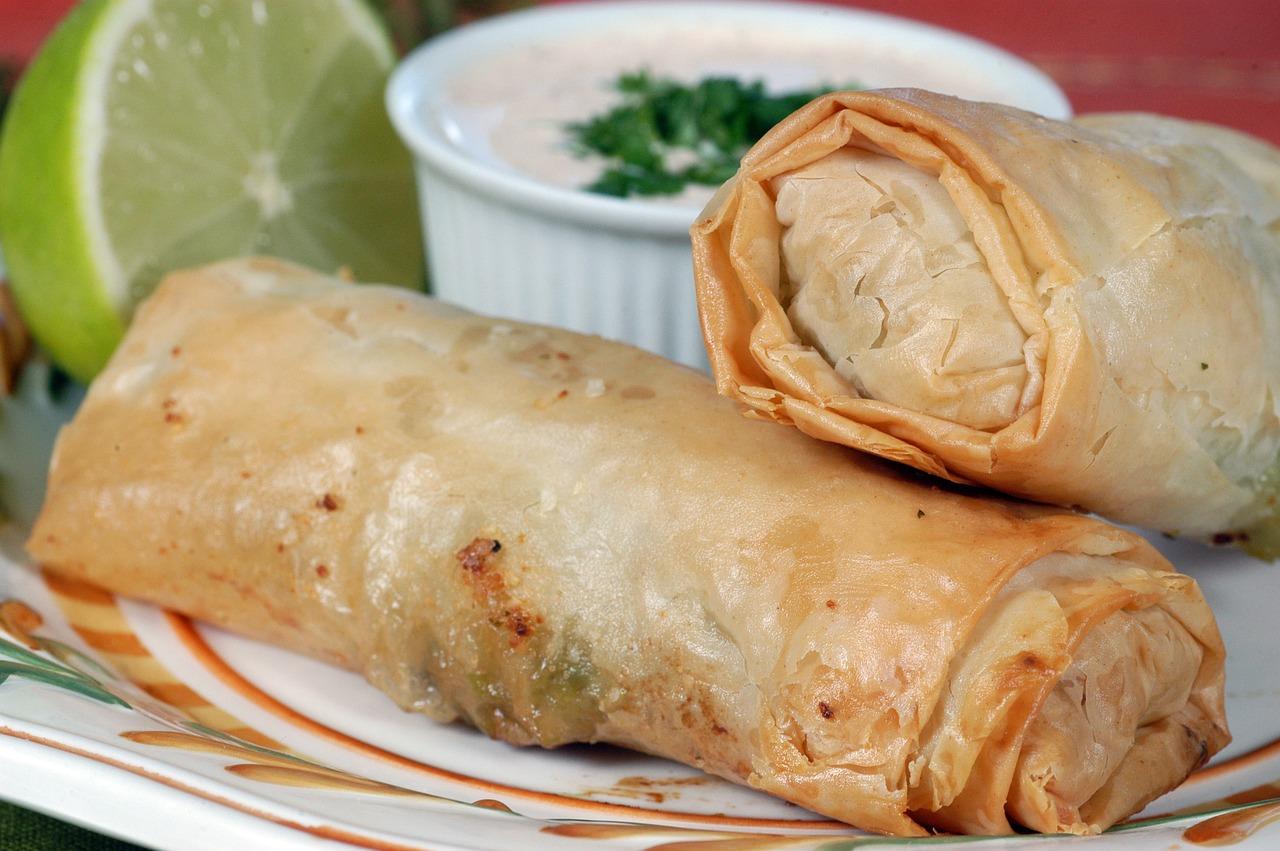 Pachețele de primăvară gustoase și crocante - Spring rolls