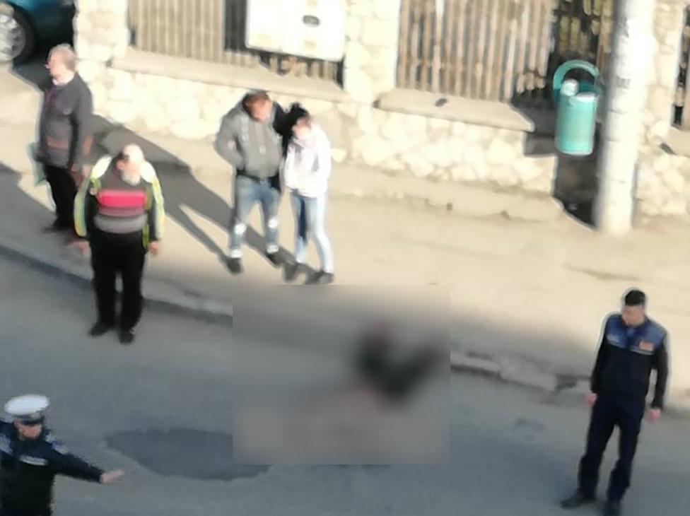 Adevărul despre cazul fetiței de 12 ani care a murit după ce a căzut dintr-un microbuz! De ce stătea &icirc;n spate