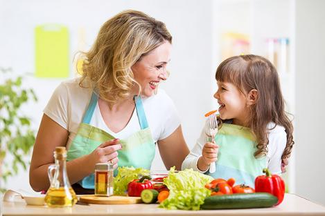 8 alimente pentru dinți sănătoși, la copii și adulți. Ce să mănânci ca să previi cariile dentare