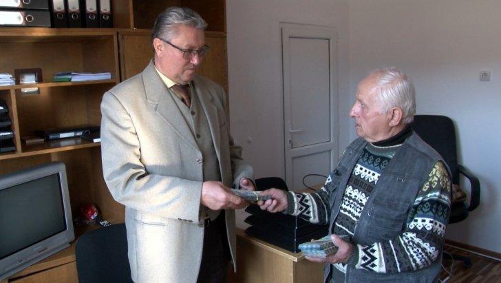 Adevărul despre pensionarul din Argeș care a donat 10.000 de euro unui spital! A mărturisit totul, printre lacrimi: &rdquo;Am făcut rău!&rdquo;