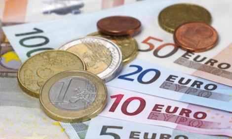 BNR Curs valutar 22 februarie. Euro se scumpește iar! Cât costă azi
