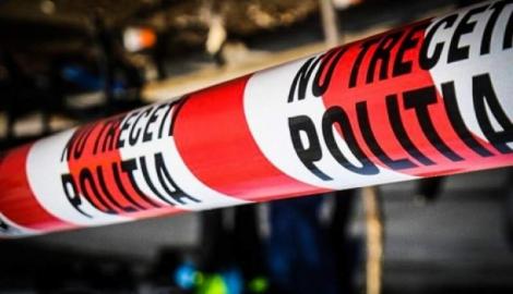 Un bărbat a fost găsit mort într-o mașină, în Vrancea! A fost împușcat