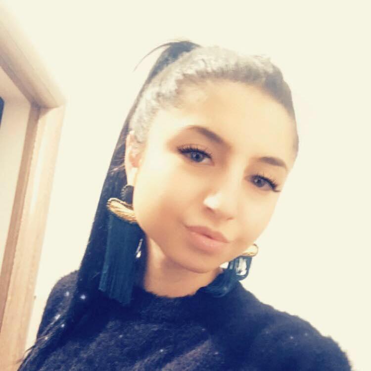 O fotografie și două cuvinte i-au adus moartea Valentinei: &bdquo;Știm tot!&rdquo;. Pentru asta a fost bătută și arsă de vie de fostul iubit