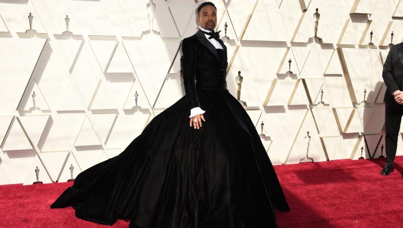 „Mi-am îmbrăcat fundul negru într-o rochie. Te deranjează?”. Un actor homosexual a făcut furori la gala Oscar. Cele mai spectaculoase ținute. Foto