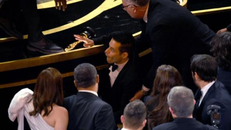 Accident la Premiile Oscar 2019! Actorul Rami Maleck a căzut de pe scenă după ce a câștigat Oscarul! ,,Freddie Mercury'' a avut nevoie de îngrijiri medicale