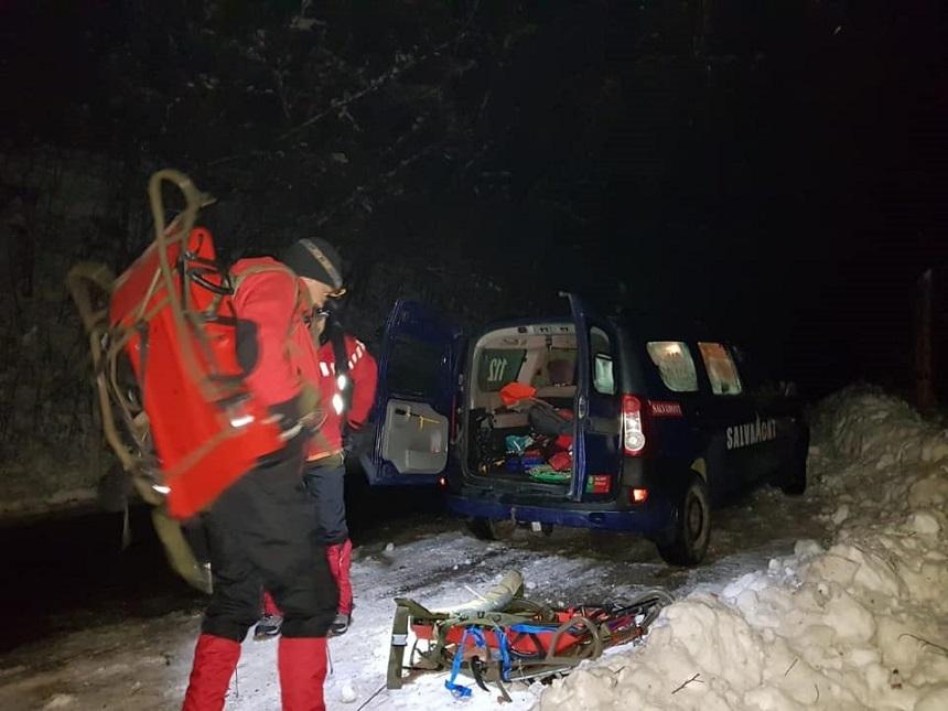 Tragedie &icirc;n masivul Călimani! O avalanșă a surprins mai multe persoane care făceau o drumeție cu snowmobile. Foto