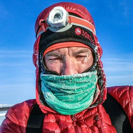 Tibi Ușeriu a abandonat cursa extremă desfășurată la temperaturi de minus 50 de grade! Sportivul, dus de urgență la spital cu elicopterul