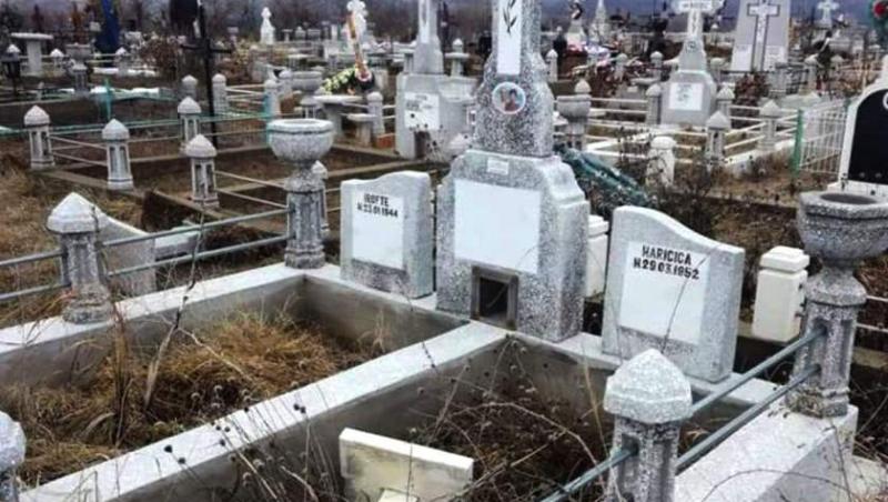 Toate mormintele din cimitir au fost răscolite. Disperați, oamenii din Caraorman cer ajutor: „E de neimaginat aşa ceva. Parcă suntem în filmele de groază”