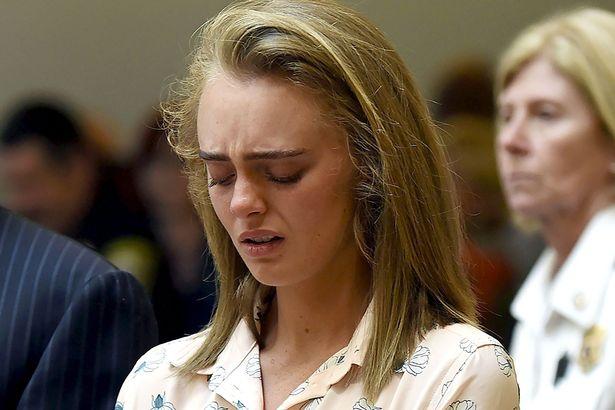 &bdquo;Pur și simplu fă-o, iubi! Ești pregătit!&rdquo;. O adolescentă și-a &icirc;ndemnat iubitul să se sinucidă, prin mesaje