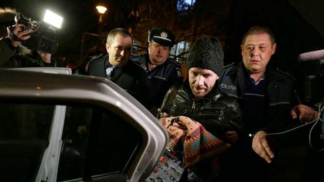 Doctorul fals a primit marea lovitură &icirc;n această seară! Matteo Politi trebuie să se pregătească pentru ce e mai rău!