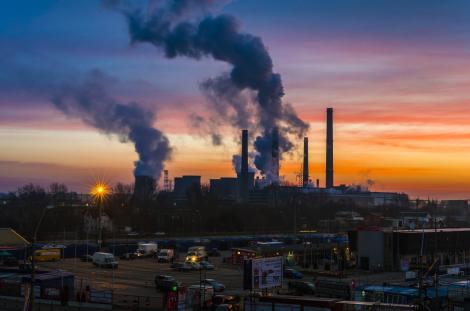 ”Cu cât ești mai sărac, cu atât ai șanse să trăiești într-o zonă poluată!” Raportul european asupra mediului e îngrijorător!