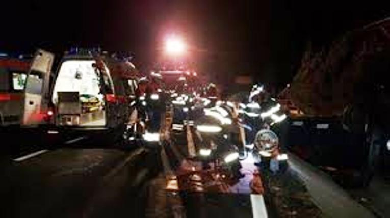 Ultima oră. Accident feroviar grav. Sunt sute de victime &icirc;n urma coliziunii