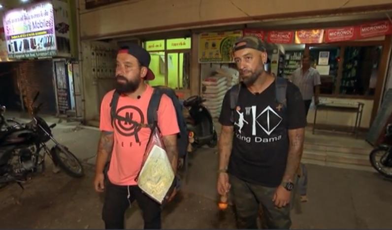 Concurenții &bdquo;Asia Express&rdquo; au probleme mari cu indienii! Oase şi CRBL: &bdquo;Ne-am luat cea mai jalnică țeapă din istoria omenirii&rdquo;