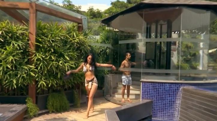 Ruby, dans fierbinte în bikini, la „Asia Express”! „Ce viață!” – Video