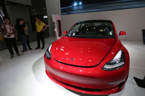Noua Tesla model Y, lansată în 2020. Prețul și autonomia anunțate de Elon Musk
