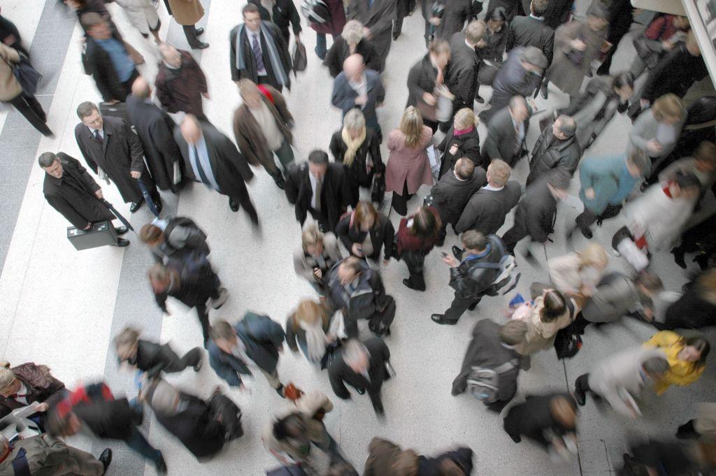 Populația Rom&acirc;niei &icirc;n 2019 vs 2018. Cu c&acirc;t a scăzut și care sunt cauzele, potrivit INS