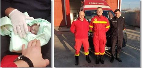 O femeie de 37 de ani a născut într-o autoutilitară SMURD, ajutată de trei pompieri