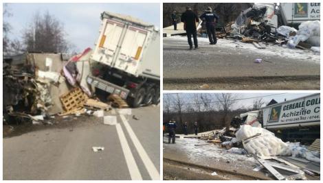 Accident grav în Iași! Un mort și trei răniți, după ce două TIR-uri și un camion s-au ciocnit! Circulația este blocată