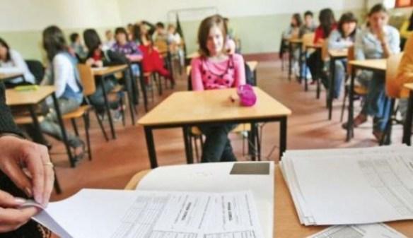 Gafă de proporții la Evaluarea Națională! Elevii unei școli ar fi primit subiectele de anul trecut: &rdquo;Este de o gravitate extremă!&rdquo;