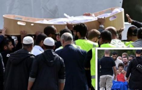 Lacrimi și durere la primele funeralii ale atacului terorist din Noua Zeelandă. Un bărbat de 44 de ani și fiul său de 12 ani au fost înmormântați
