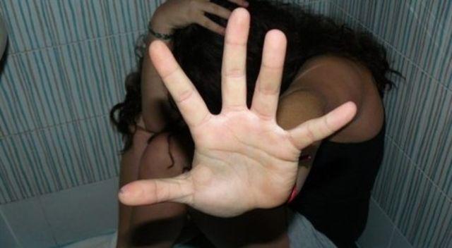 Adolescentă de 16 ani, dusă la spital după ce a fost sechestrată și lovită de tatăl și de fratele ei