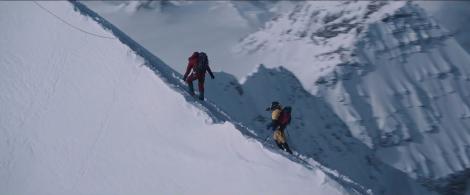 Everestul este un cimitir cu sute de morminte. Topirea ghețarilor arată adevărul de sub zăpadă: „Mâini şi picioare au apărut în ultimii ani”