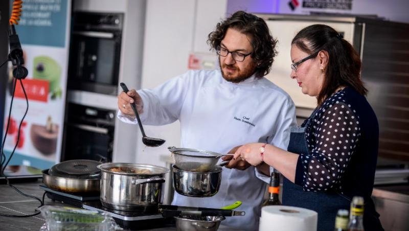 Chef Florin Dumitrescu, curs de gătit alături de câștigătorul aplicației Chefi la cuțite