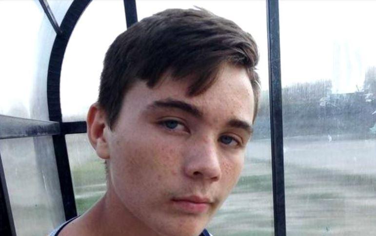 Apel umanitar! Un elev a dispărut de acasă de 5 zile, după ce părinții a fost pedepsit din cauza notei mici de la simularea evaluării naționale