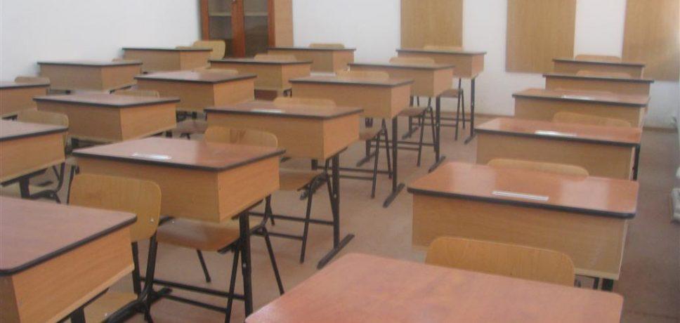 Mitropolia Moldovei, despre cazul copilului agresat de preot la Botoşani: "A deranjat sistematic ora de curs. Nu a fost dat cu capul de pereţi"