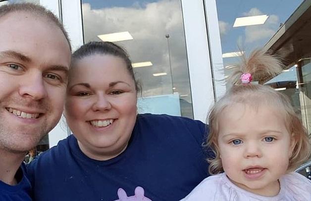 O fetiță de 18 luni a murit sp&acirc;nzurată cu un&nbsp;fir de la baby monitor! Mărturisirile sf&acirc;șietoare ale mamei: &rdquo;Nu există sprijin pentru cineva care-și pierde copilul!&rdquo;