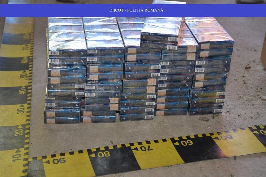 Caraş-Severin: 18 persoane audiate &icirc;n urma unor percheziţii pentru destructurarea unei grupări care făcea contrabandă cu ţigări