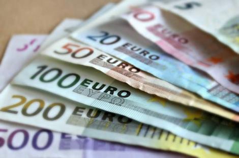 Curs valutar euro 29 martie 2019, la bancă și case de schimb. Unde e cel mai bun curs