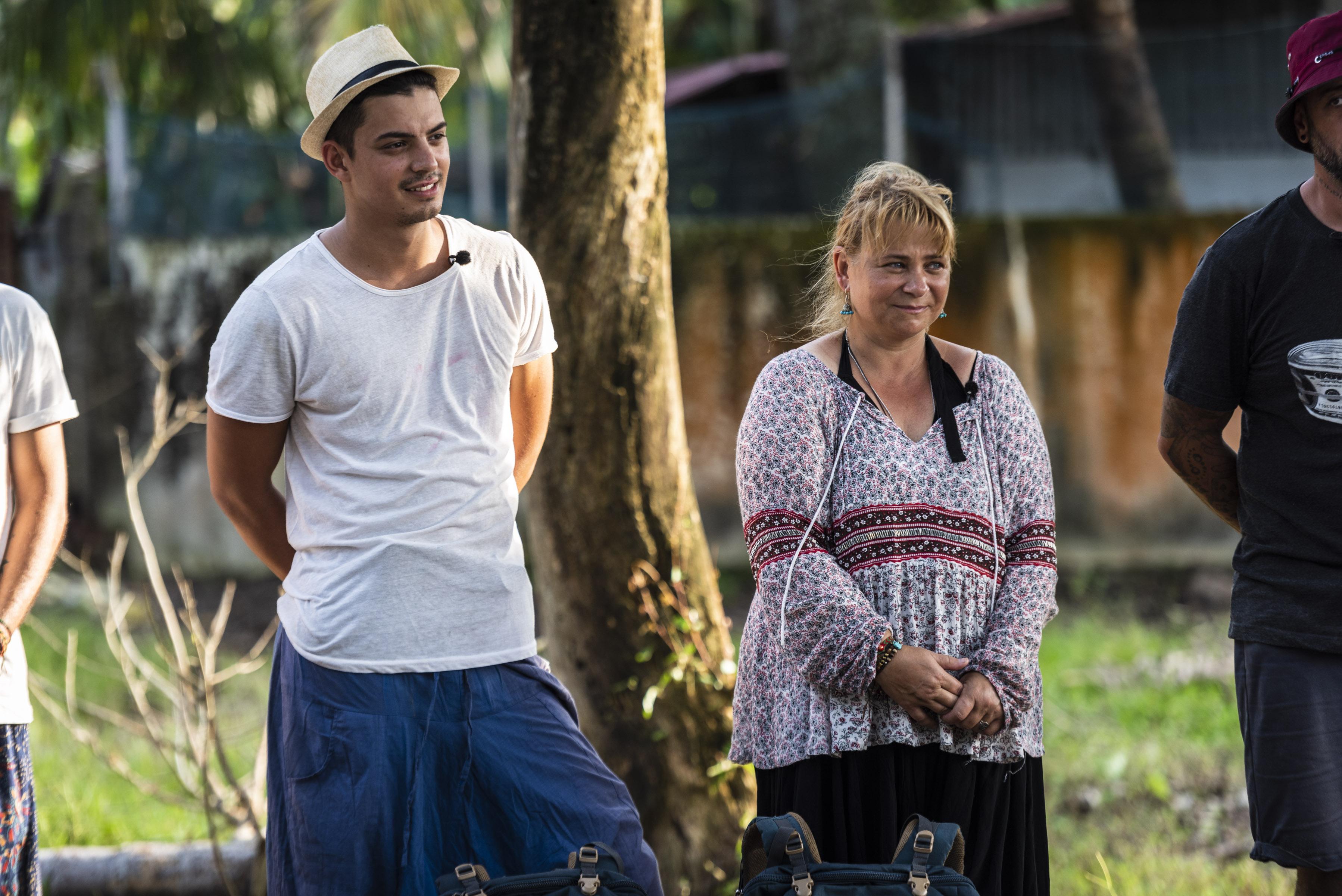 Cum găsești cazare &icirc;n India! Teodor și-a uimit mama cu tehnica folosită! &bdquo;Tu cauți casă sau vrei să te &icirc;nsori?&rdquo;
