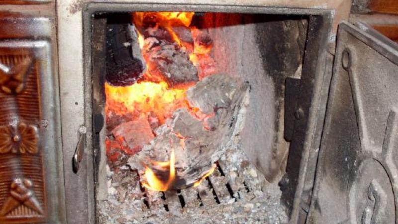 Inuman! O mamă din Teleorman și-a aruncat fiul &icirc;n sobă, imediat după ce l-a adus pe lume