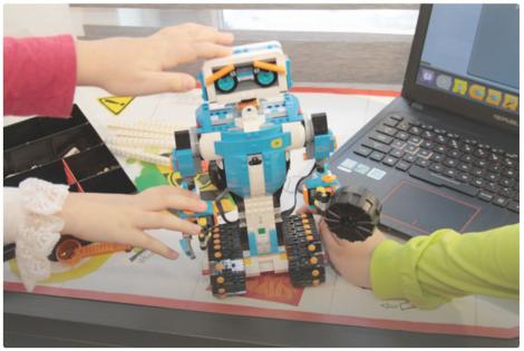 De ce să alegeți cursuri de robotică pentru copii?