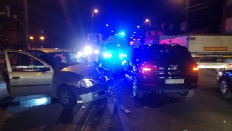 Accident în lanț, în Constanța! Două persoane și doi copii, răniți în urma impactului dintre trei mașini și un TIR