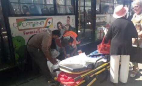 Accident la Brașov! O femeie a fost rănită după ce  a căzut din autobuz