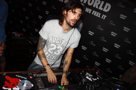Un DJ renumit de la noi, în stare gravă, în urma unui accident de motocicletă, în Ibiza! Medicii sunt rezervaţi în privinţa şanselor de supravieţuire