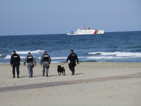 Autorităţile bulgare au anunţat că au găsit 150 de pachete cu droguri pe Litoralul Mării Negre