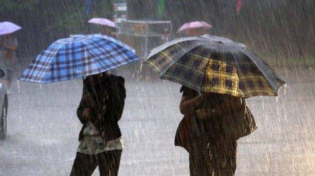 Prognoza meteo. Ploi &icirc;nsoțite de descărcări electrice &icirc;n București p&acirc;nă luni
