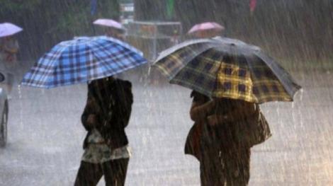 Prognoza meteo. Ploi însoțite de descărcări electrice în București până luni