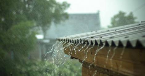 Vremea 13 aprilie 2019. Averse de ploaie însoțite de descărcări electrice